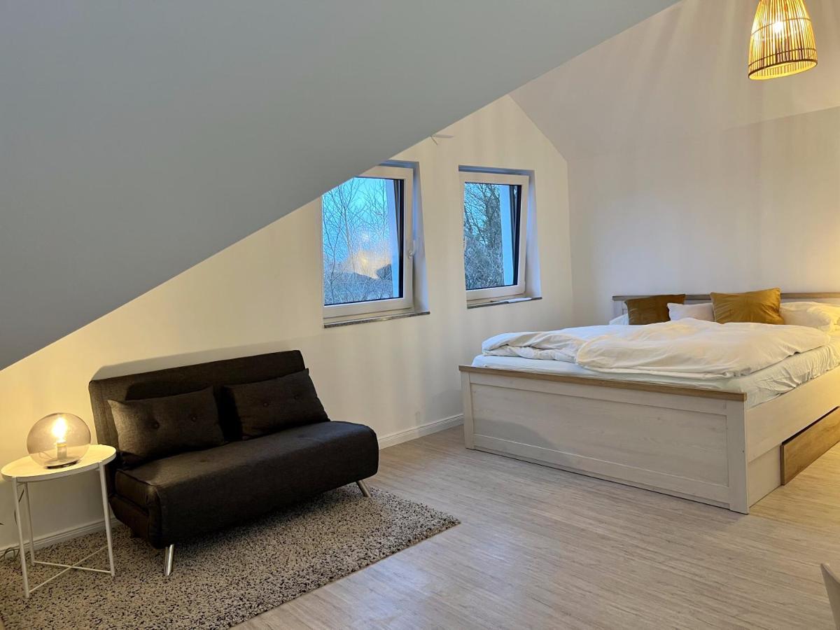Gemuetliche Apartments Direkt An Der Grenze Von Hamburg Нордерщед Екстериор снимка