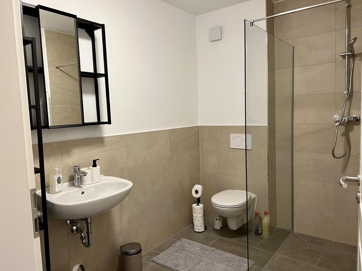 Gemuetliche Apartments Direkt An Der Grenze Von Hamburg Нордерщед Екстериор снимка